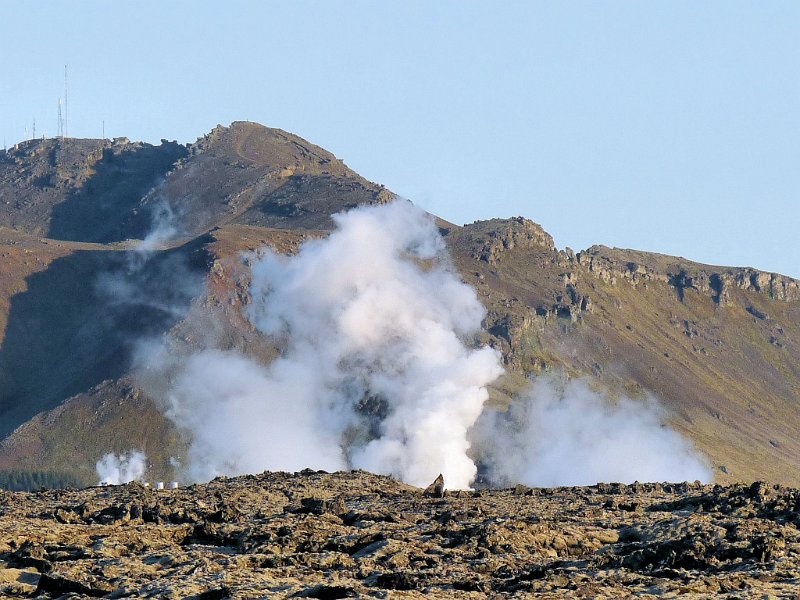 A (23) Steam from the Grindavik power station.JPG